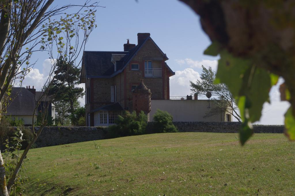 Villa Les Dunes Saint-Jean-le-Thomas Exteriör bild